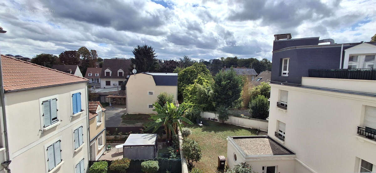 Appartement à CORBEIL-ESSONNES