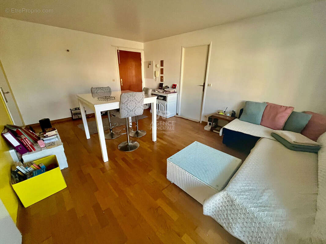 Appartement à COURDIMANCHE