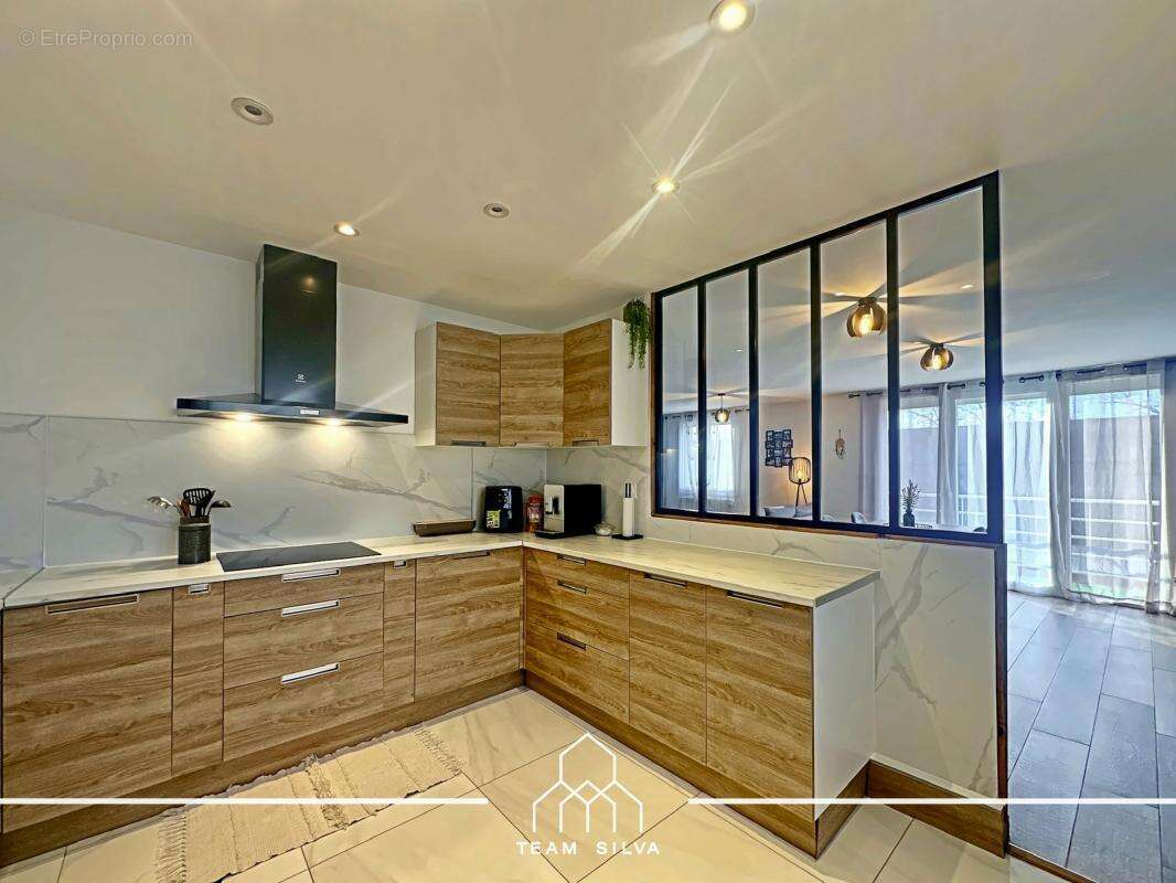 Maison à ROUSSILLON