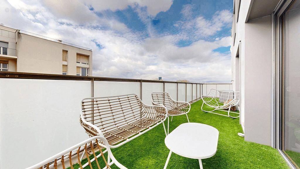 Appartement à LYON-8E