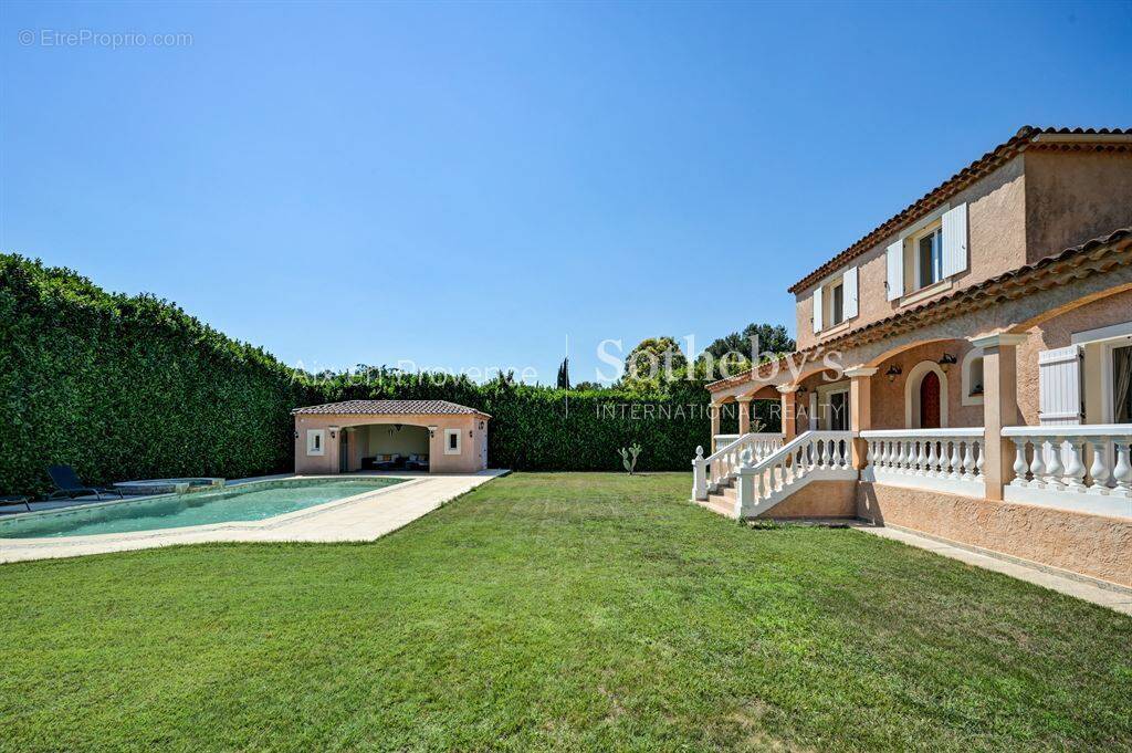 Maison à BOUC-BEL-AIR