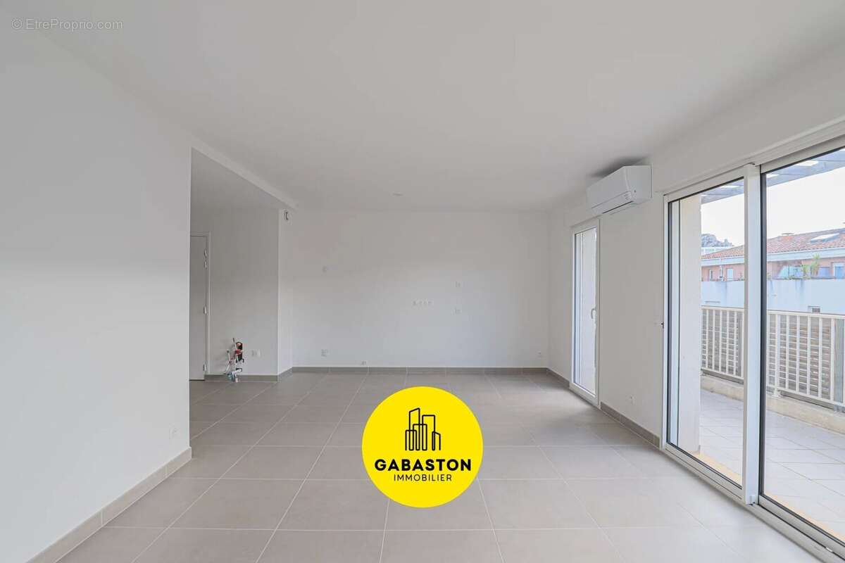 Appartement à MARSEILLE-9E