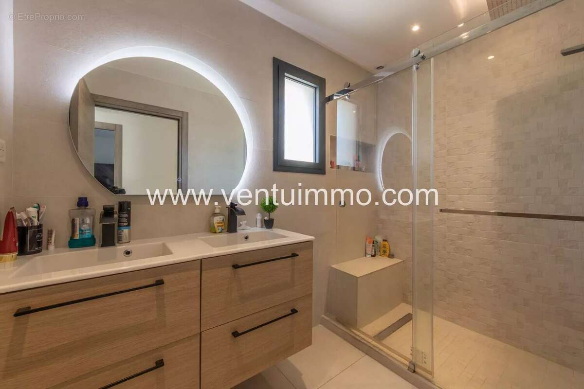 Cannes la bocca villa neuve avec jardin fleuri - photo 17