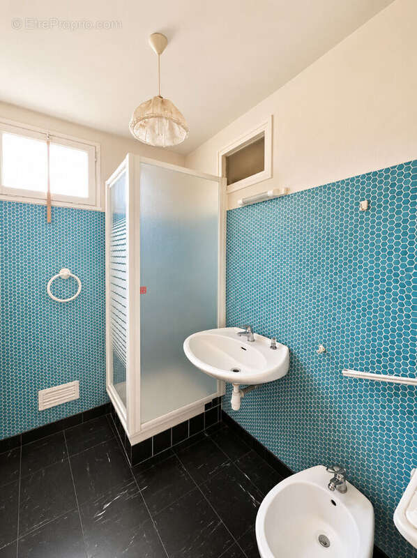 79 m² - 79 020  - Plus de 38 000  de travaux de copropriété déjà financés ! - photo 9
