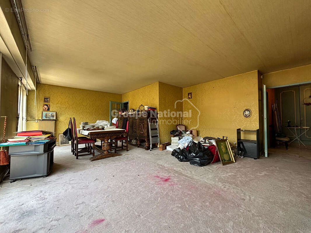 Appartement à VERSAILLES