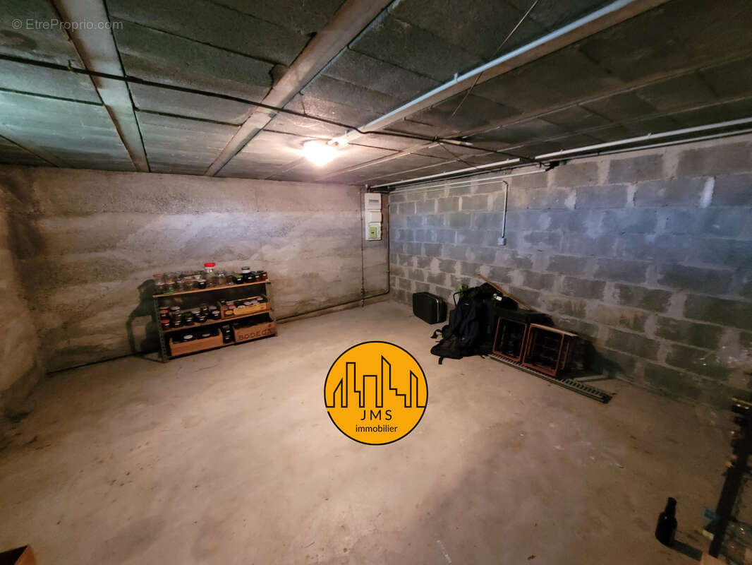 Maison à NOYANT-D&#039;ALLIER