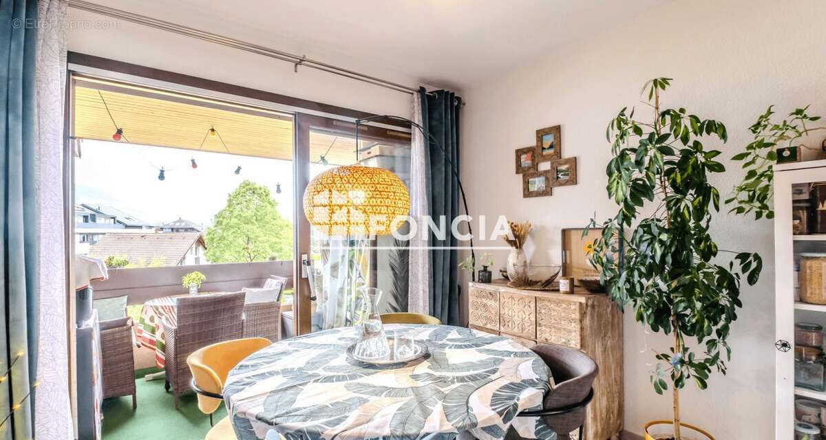 Appartement à DOUVAINE