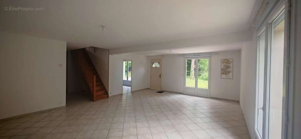 Saint André Les Vergers - Maison familiale de 131m2 sur 975m - photo 5