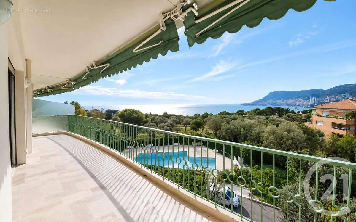 Appartement à ROQUEBRUNE-CAP-MARTIN
