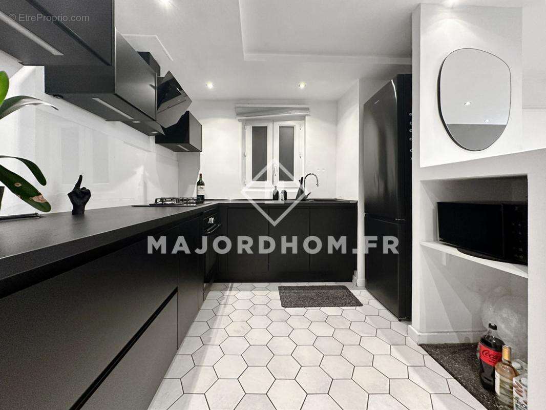 Appartement à MARSEILLE-4E