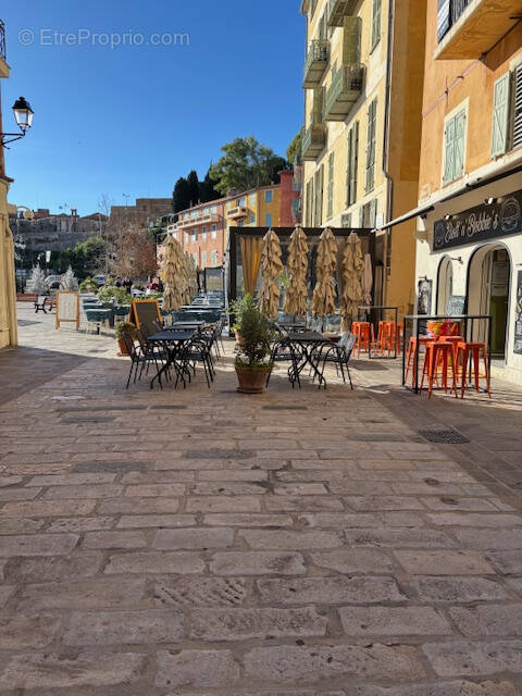 Commerce à VILLEFRANCHE-SUR-MER