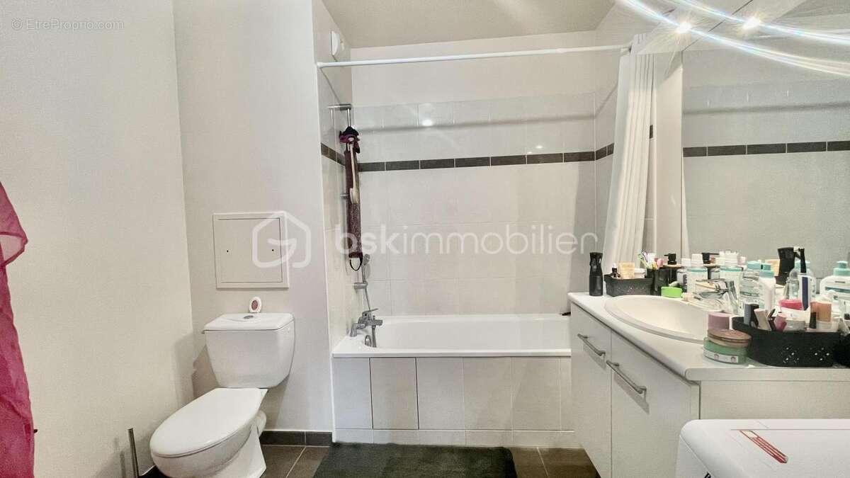 Appartement à BOUSSY-SAINT-ANTOINE