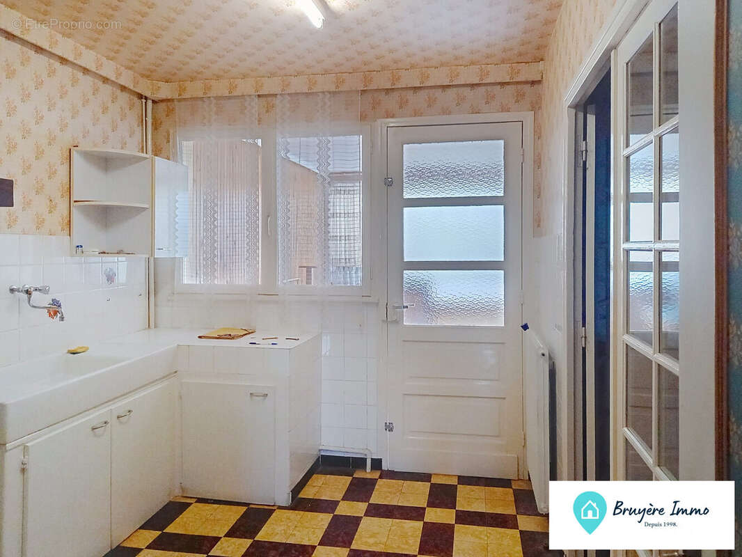 Maison à AVESNES-SUR-HELPE