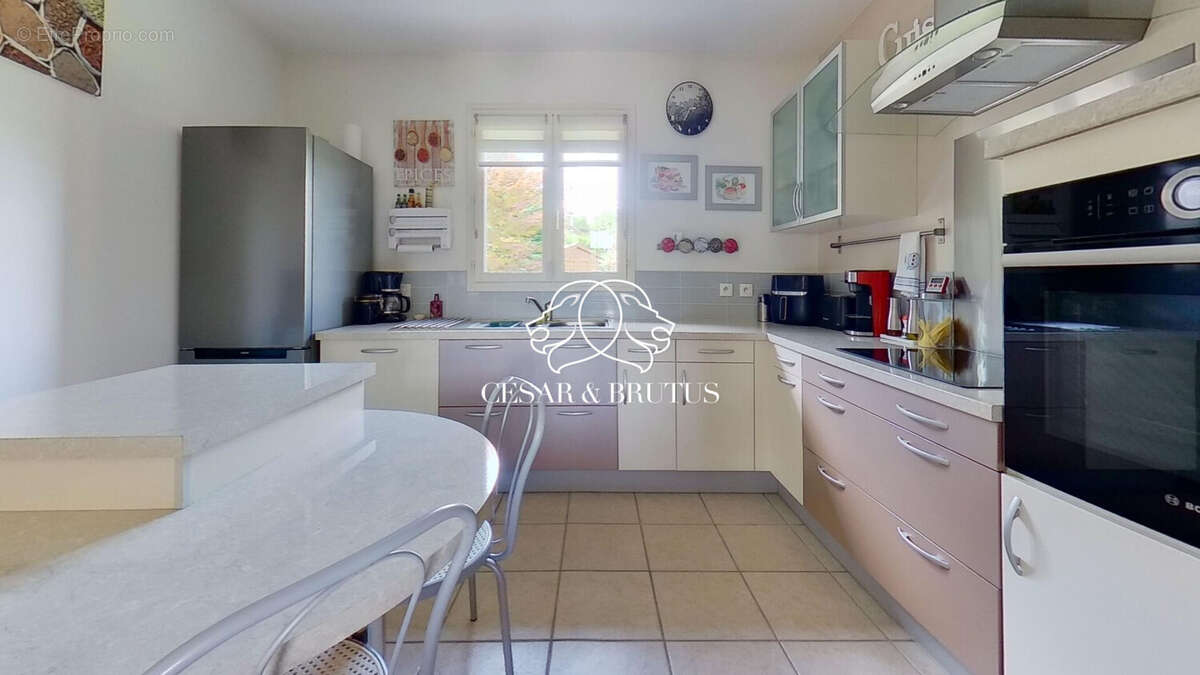 Maison à CHATILLON-SUR-CHALARONNE