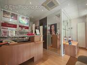 Commerce à CHAVENAY