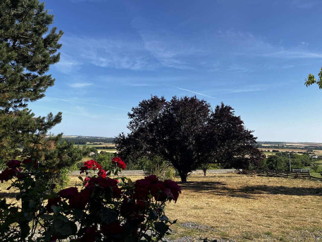 Maison à SAINT-JEAN-DE-SAUVES