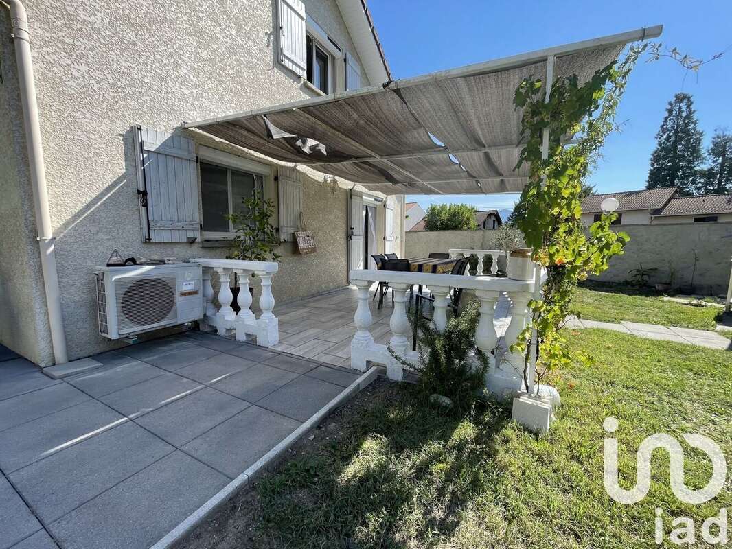 Photo 4 - Maison à RIVES