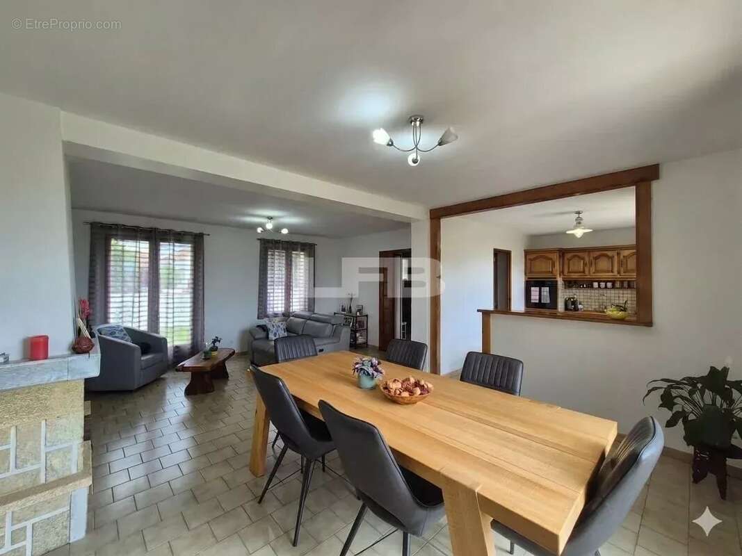 Maison à VILLERON