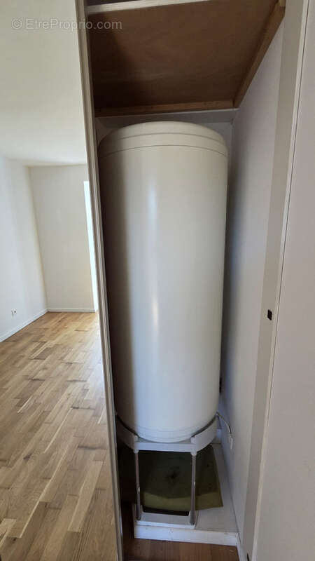 Appartement rdc t2 56m2 carrez + terrasse + parking exterieur - photo 13