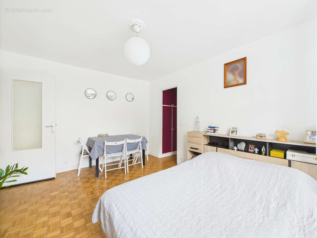 Appartement à SURESNES