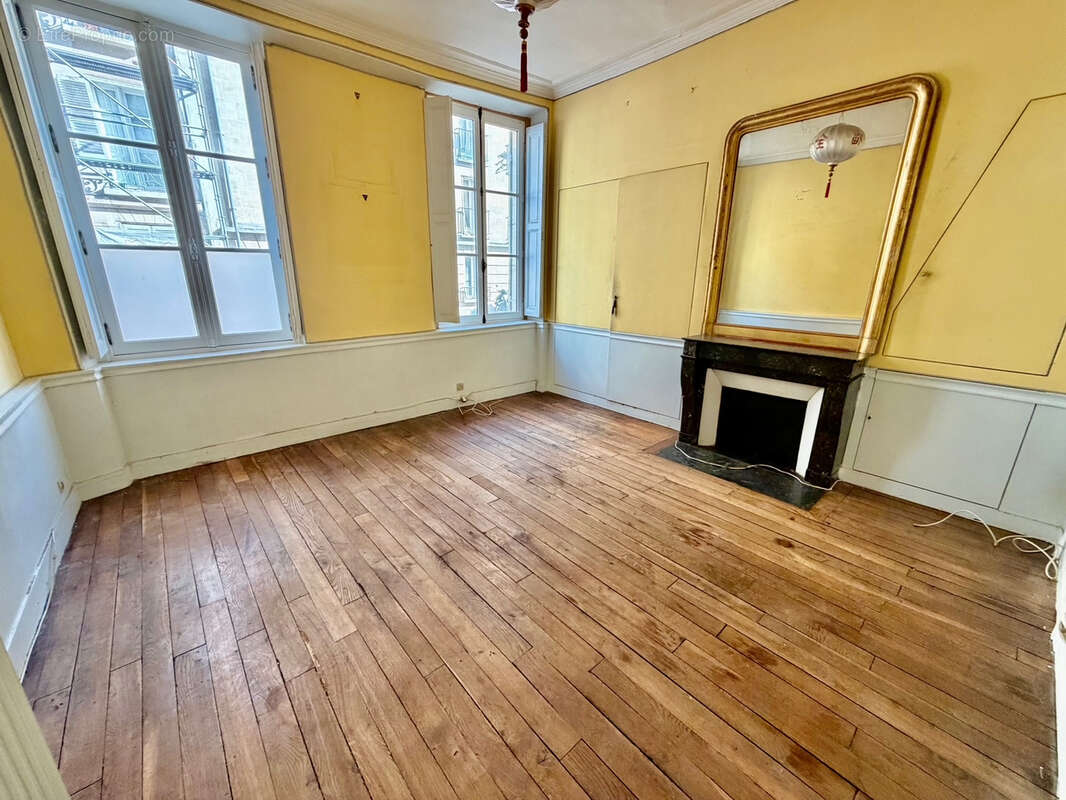 Appartement à VERSAILLES