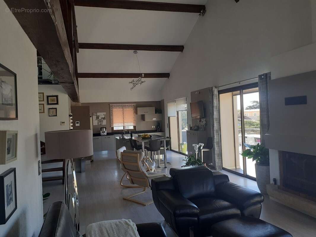 Maison à LIGNAN-SUR-ORB