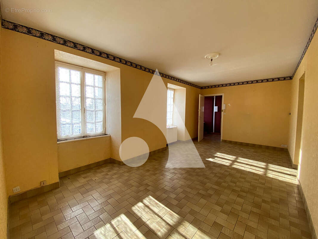 Appartement à LAMBALLE