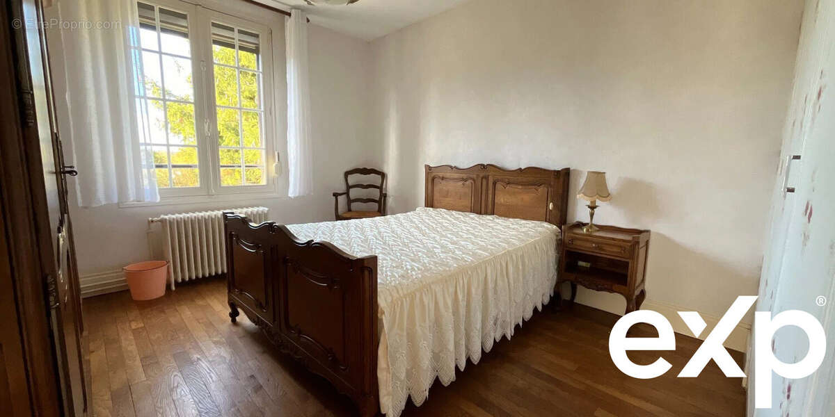 Maison à COMPERTRIX