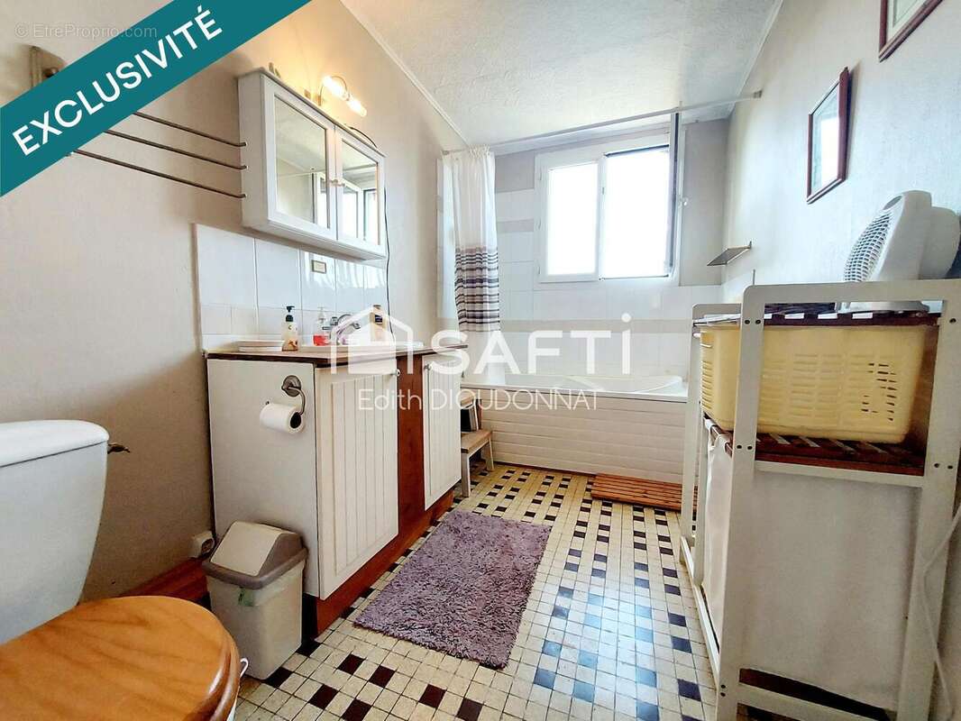 Photo 6 - Maison à LE GIVRE