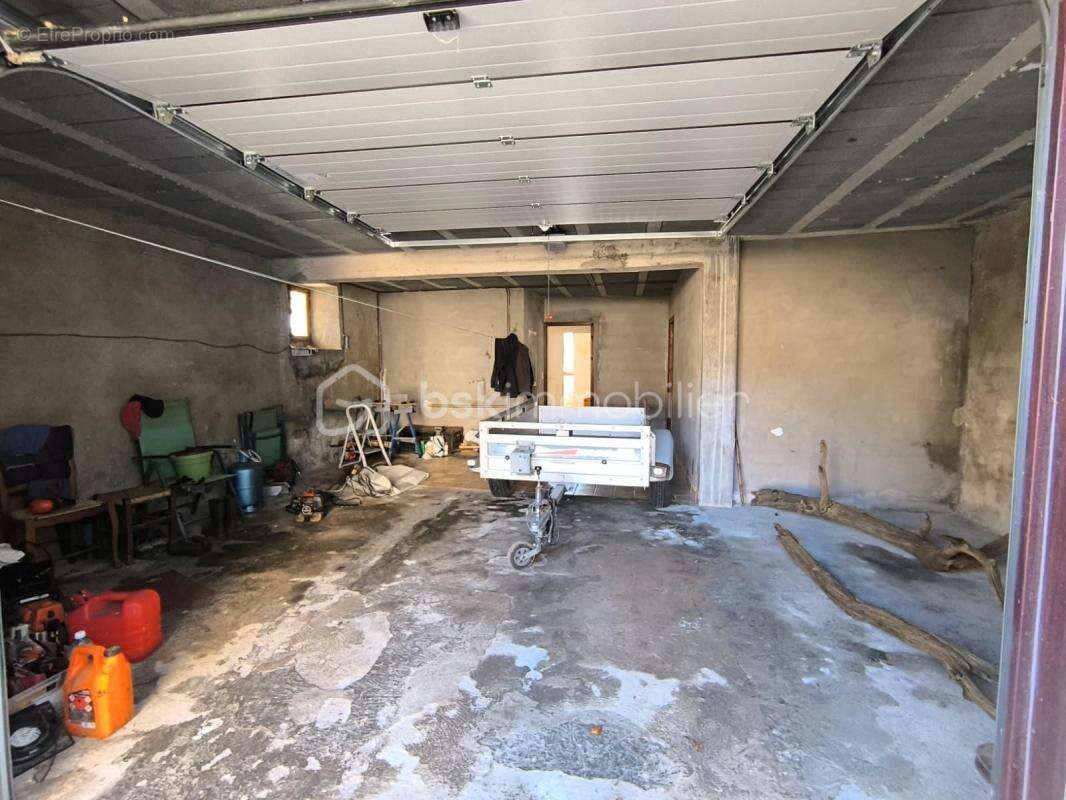 Maison à OGEU-LES-BAINS