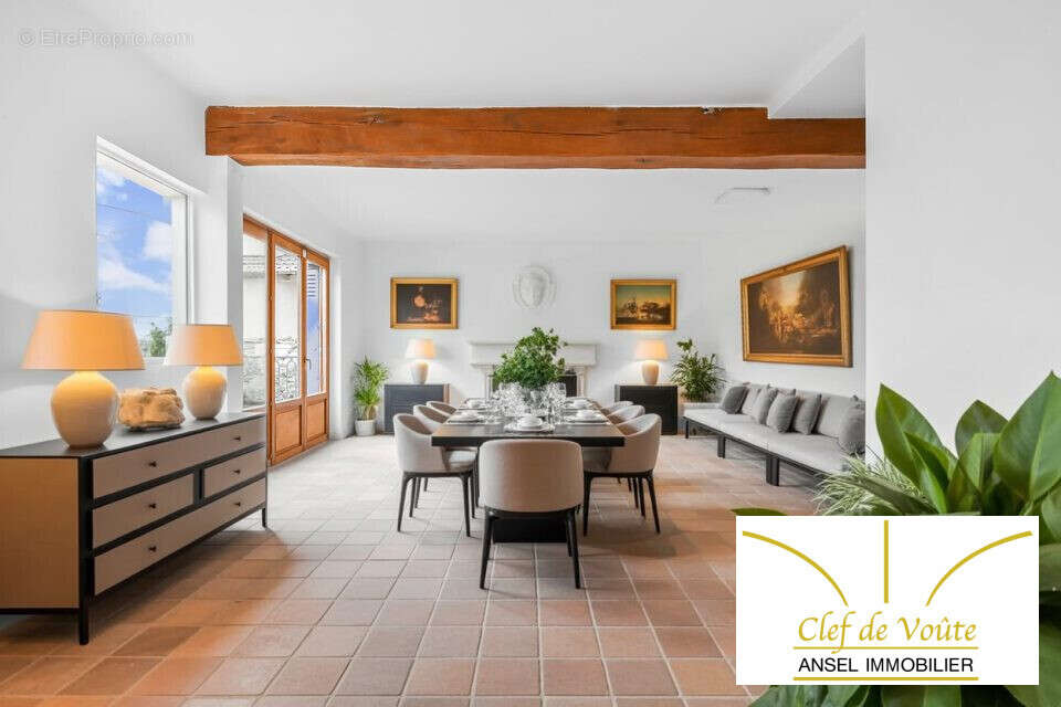 Maison à LA CELLE-SAINT-CLOUD