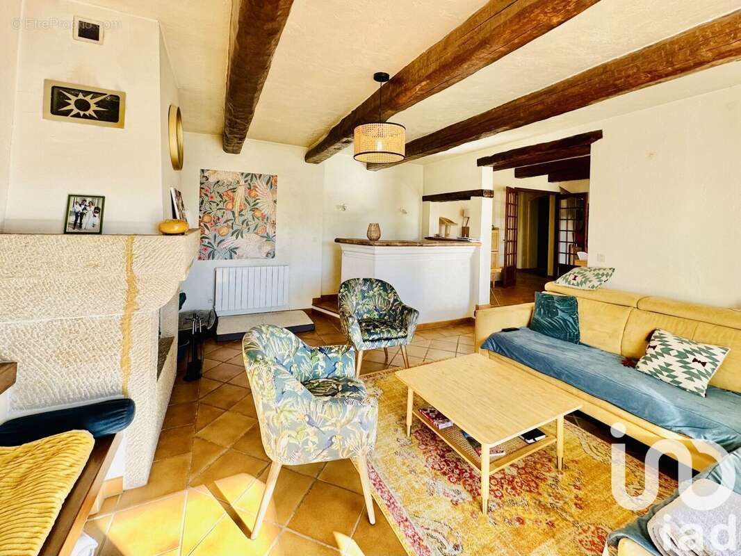 Photo 6 - Maison à ROQUEBRUNE-SUR-ARGENS