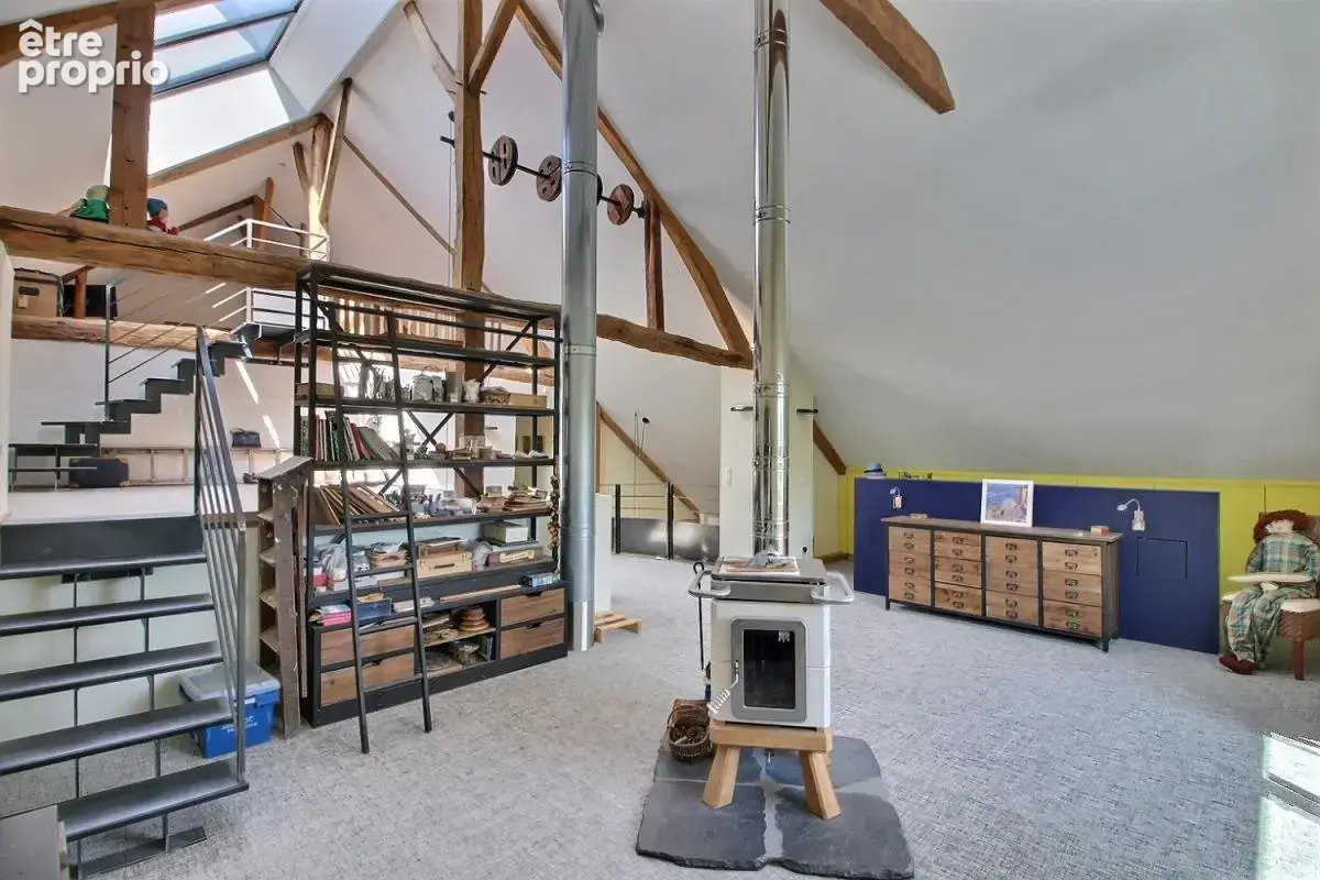 Maison indépendante de 218.63 m², terrain de 1928 m² - photo 11