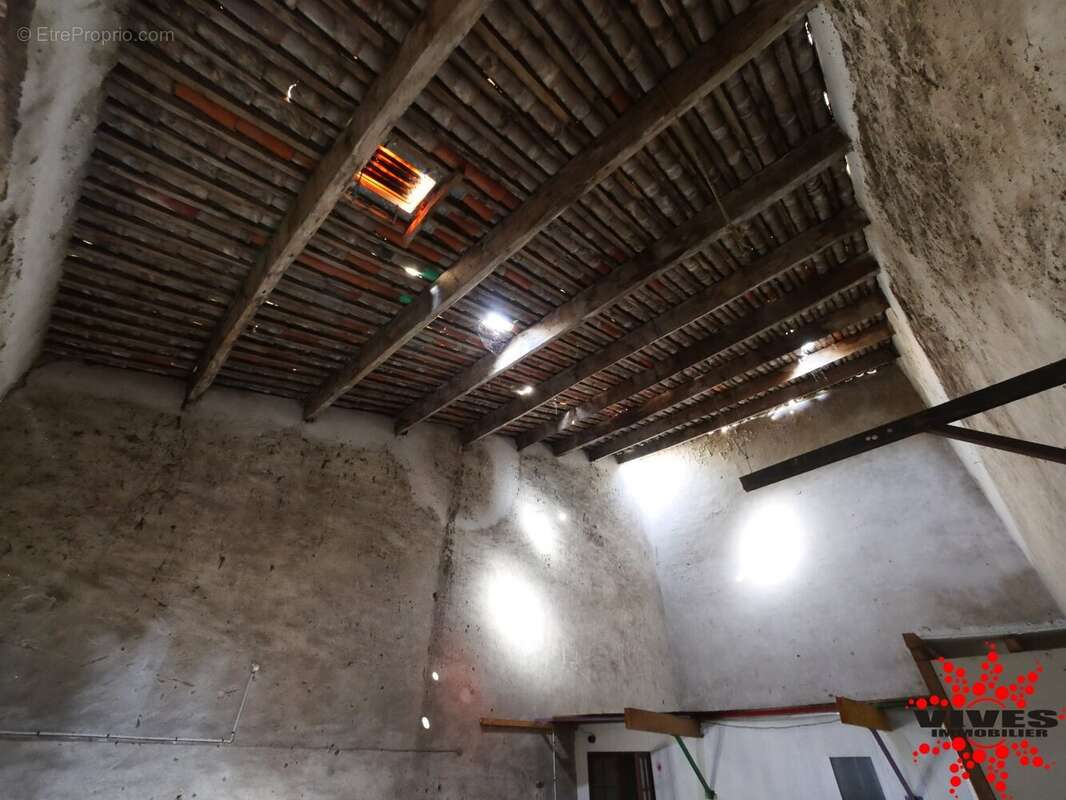 Maison à NISSAN-LEZ-ENSERUNE