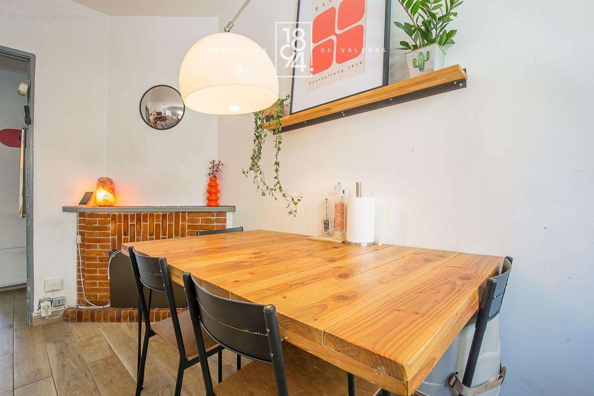 Appartement à MARSEILLE-8E
