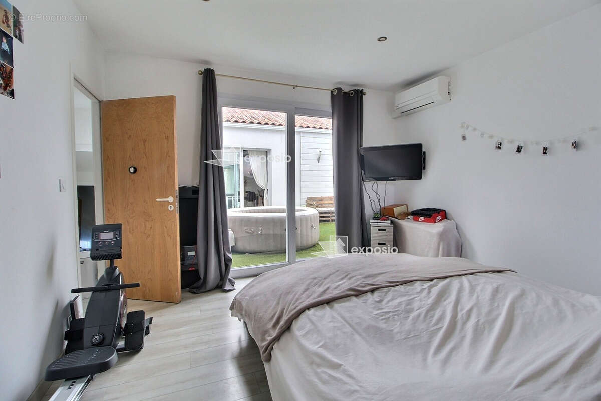 Maison Saint Maxire 5 pièce(s) 121.69 m2 - photo 4