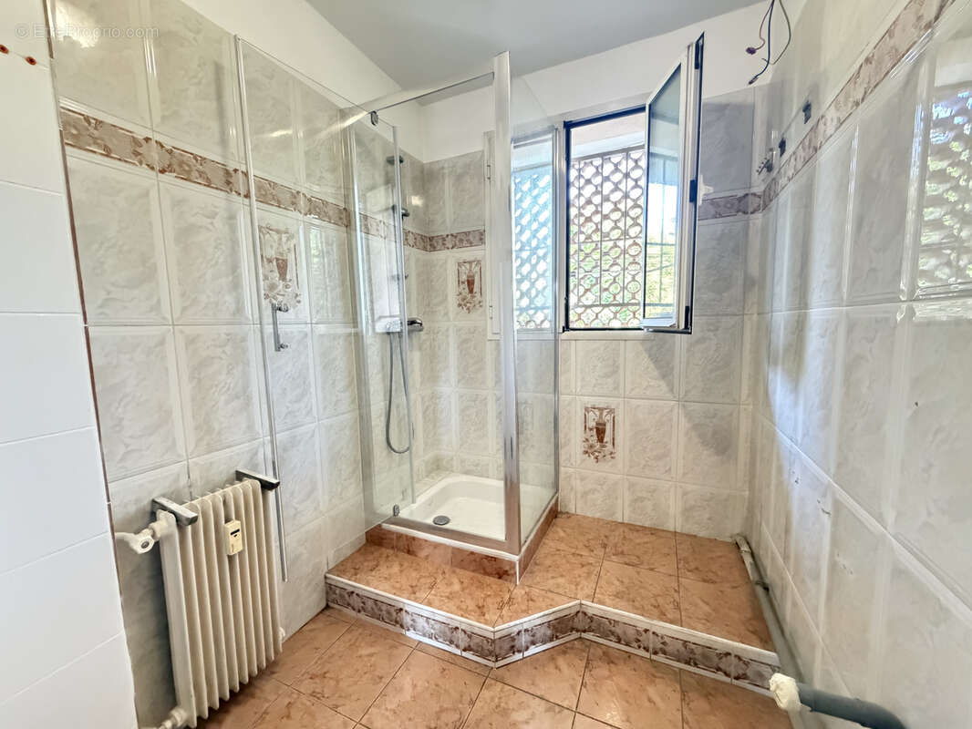 Appartement à MARSEILLE-11E