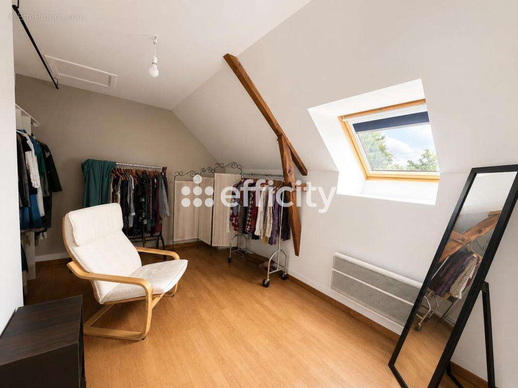 Maison 175 m² à Baulon  - photo 15