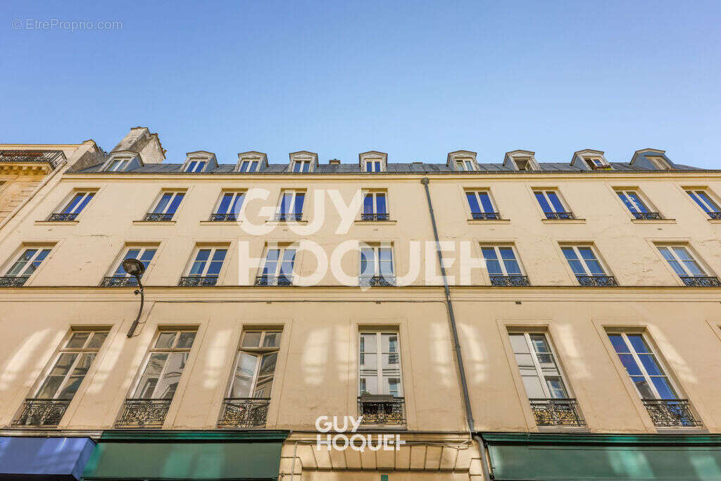 Appartement à PARIS-11E