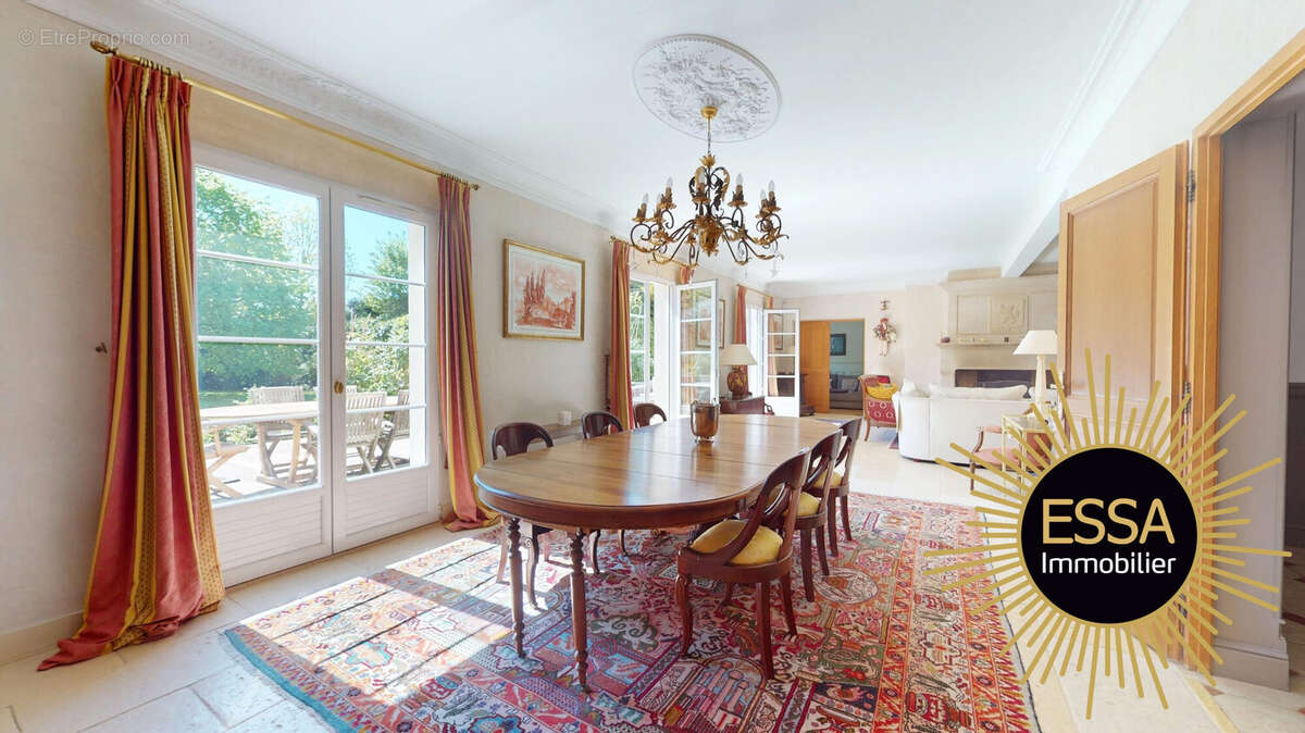 Maison à NOISY-LE-ROI