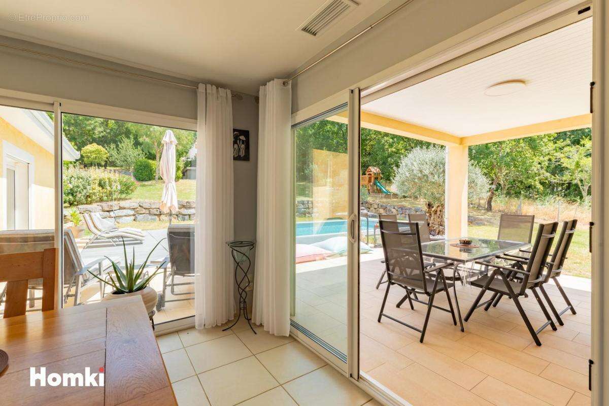 Maison à LABRUGUIERE