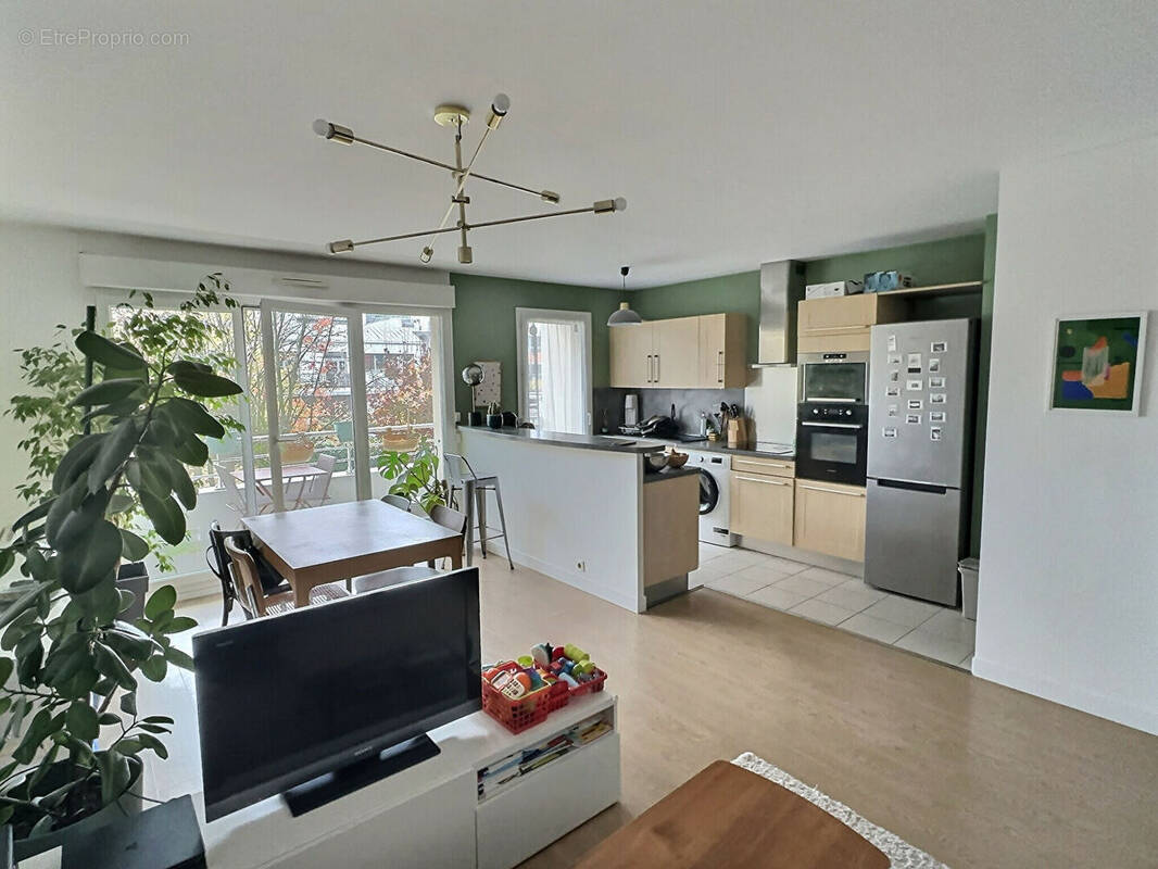 Appartement à IVRY-SUR-SEINE