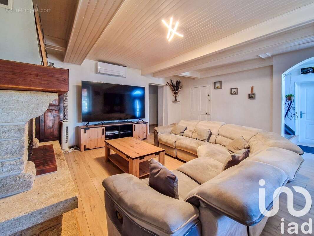 Maison 220 m² à Pommier-De-Beaurepaire  - photo 5