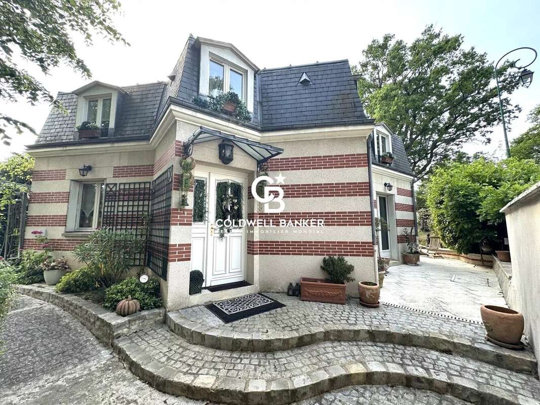 Maison à LE VESINET