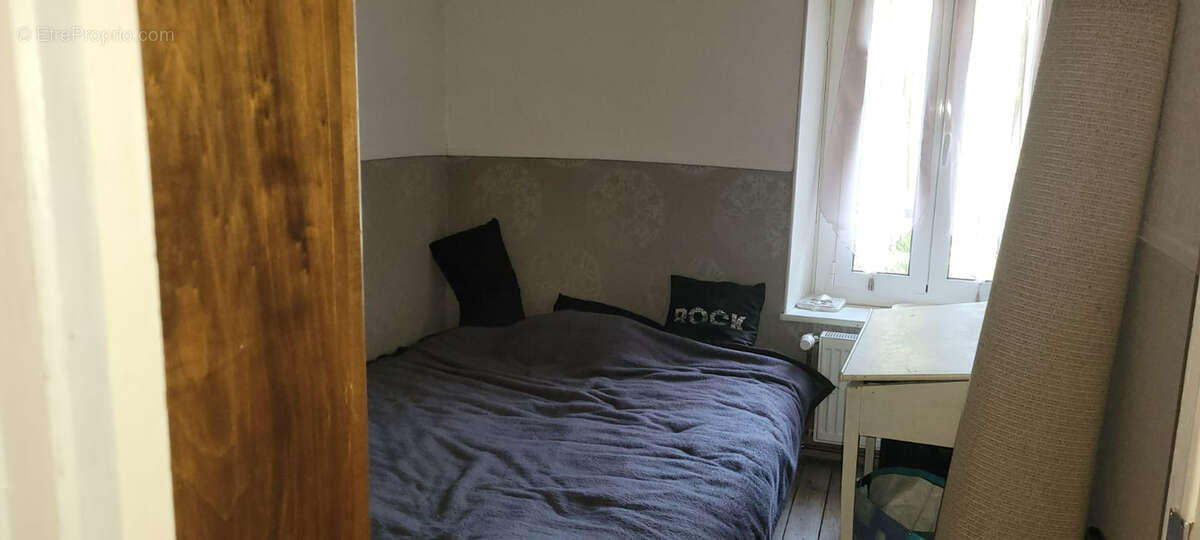 Maison à SAINT-CYR-SUR-MORIN