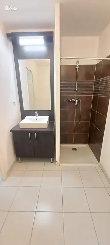 Appartement 42 m² à Roquettes  - photo 8
