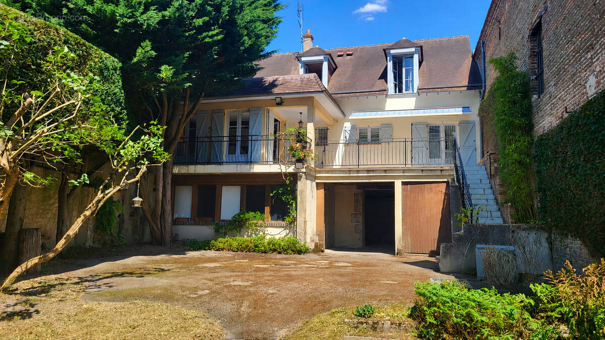 Maison à MAINTENON