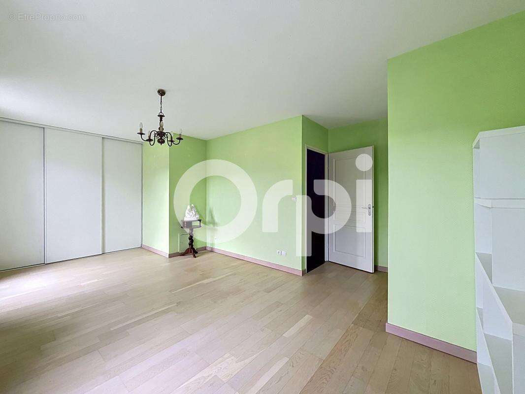 Maison en résidence sécurisée – Quartier Préfecture / Centre-Ville - photo 4