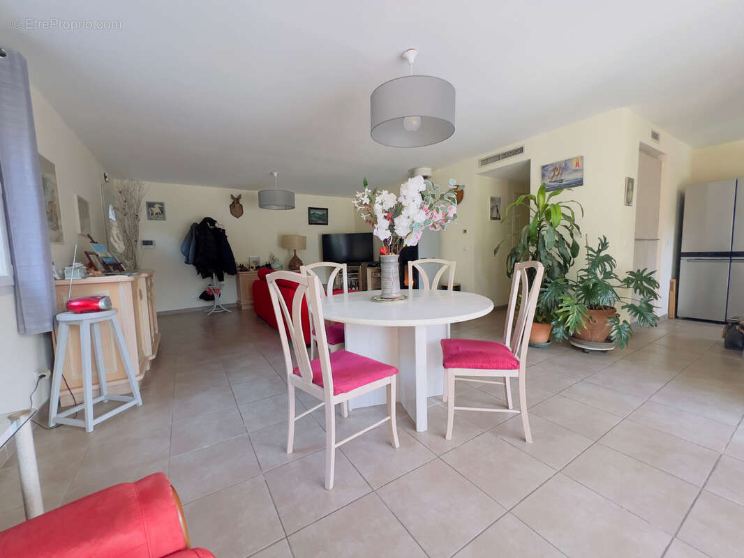 MAISON INDIVIDUELLE en viager sur biot au calme - photo 10
