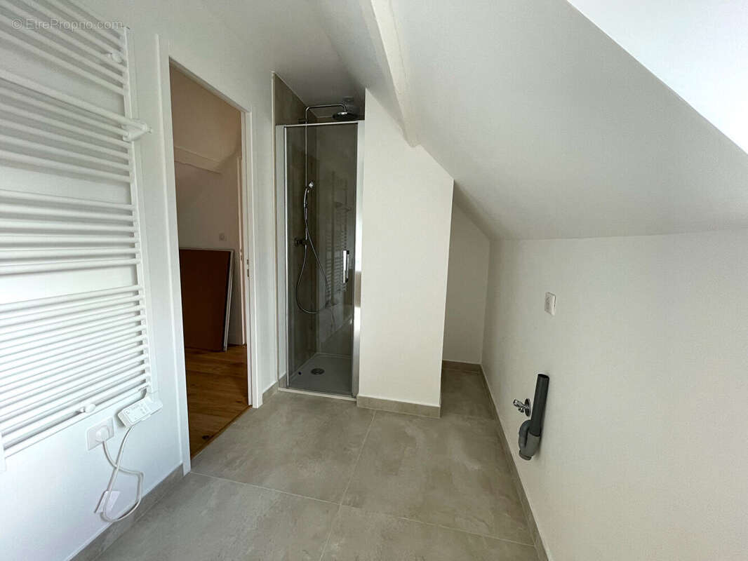 Appartement à SAINTE-SAVINE